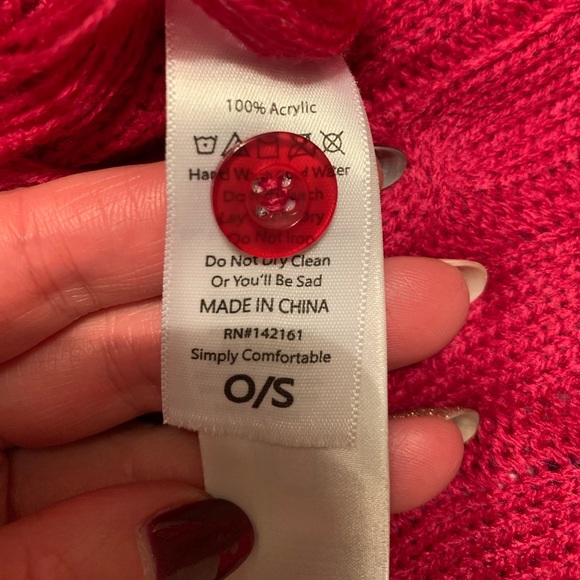 NWT Lularoe Raspberry Pink Mimi Cable Knit Shawl - Picture 6 of 6